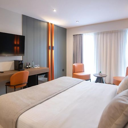Hotel Elisa Tirana, Affiliated By Melia Bagian luar foto
