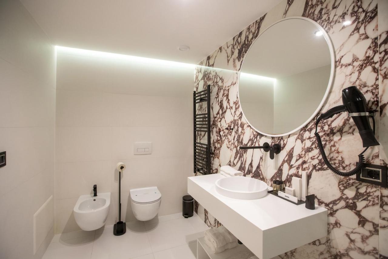 Hotel Elisa Tirana, Affiliated By Melia Bagian luar foto